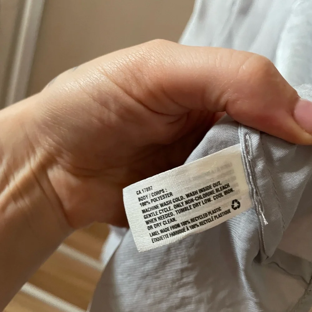 GAP Gray Pleated Tank Top - Picture 3 of 5